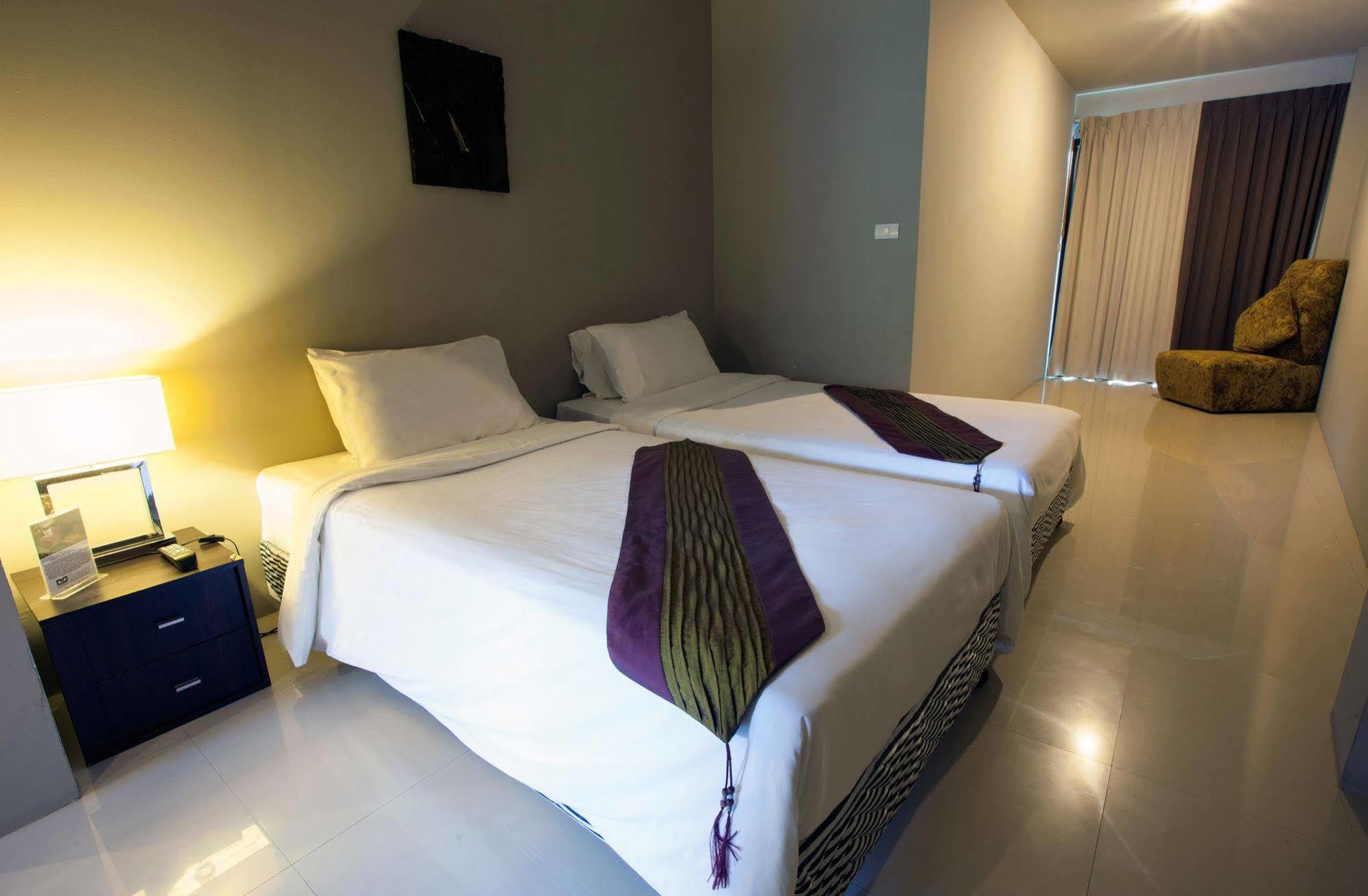 Green Residence Hotel Praia de Bang Rak Exterior foto